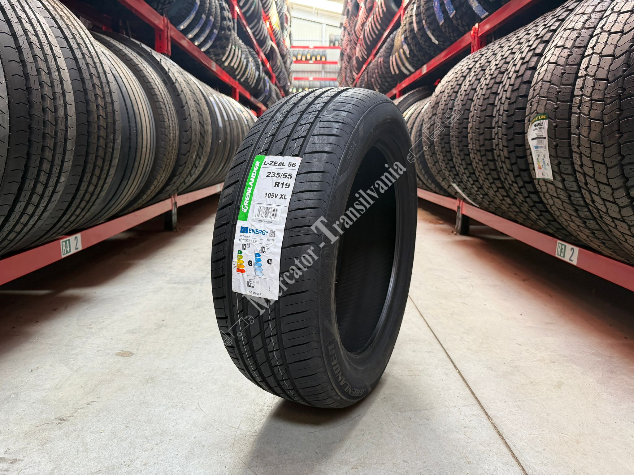 (NOUA) Grenlander L-Zeal 56 235/55R19-
