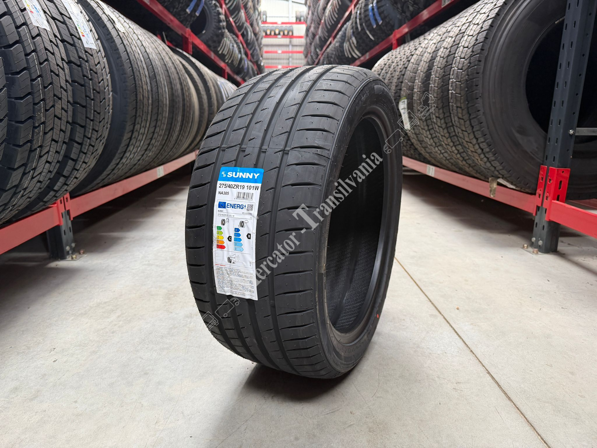 (NOUA) Sunny NA305 275/40R19-
