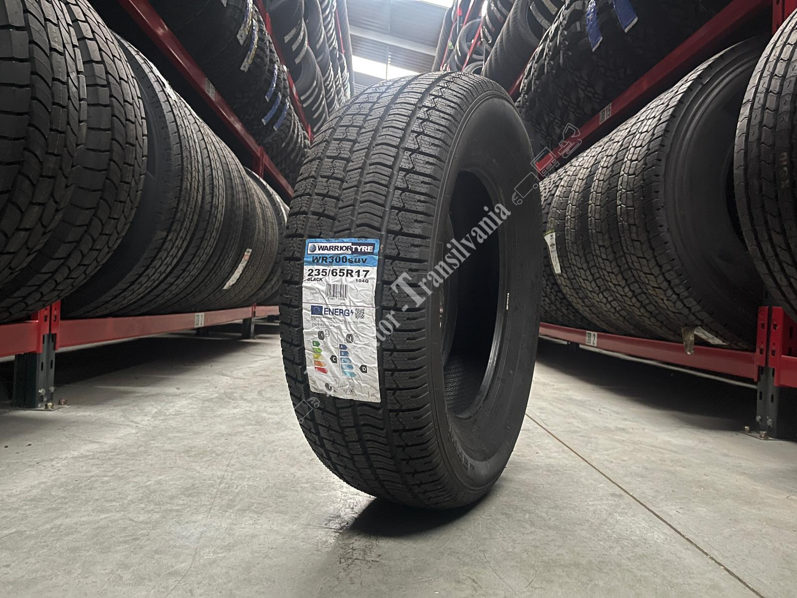 (NOUA) Warior WR300 SUV 235/65R17-