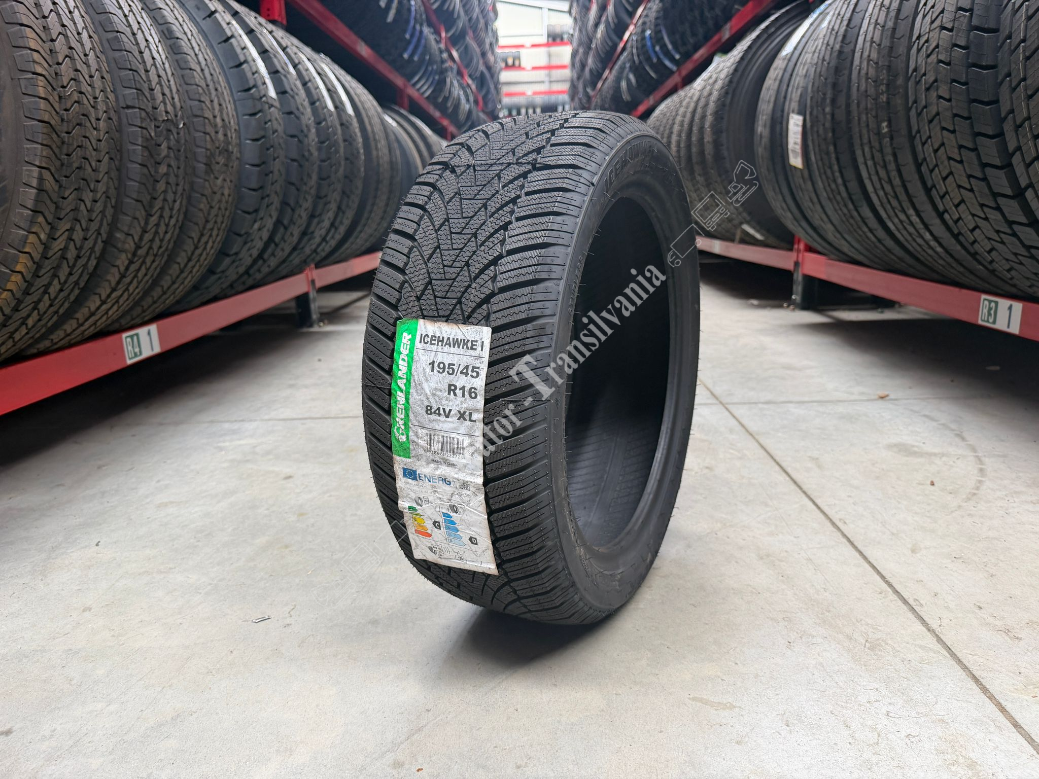(NOUA) Grenlander Icehawke I 195/45R16-