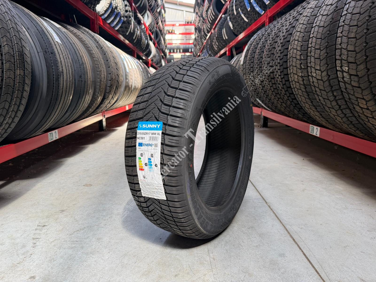 (NOUA) Sunny NC501 215/55R17-