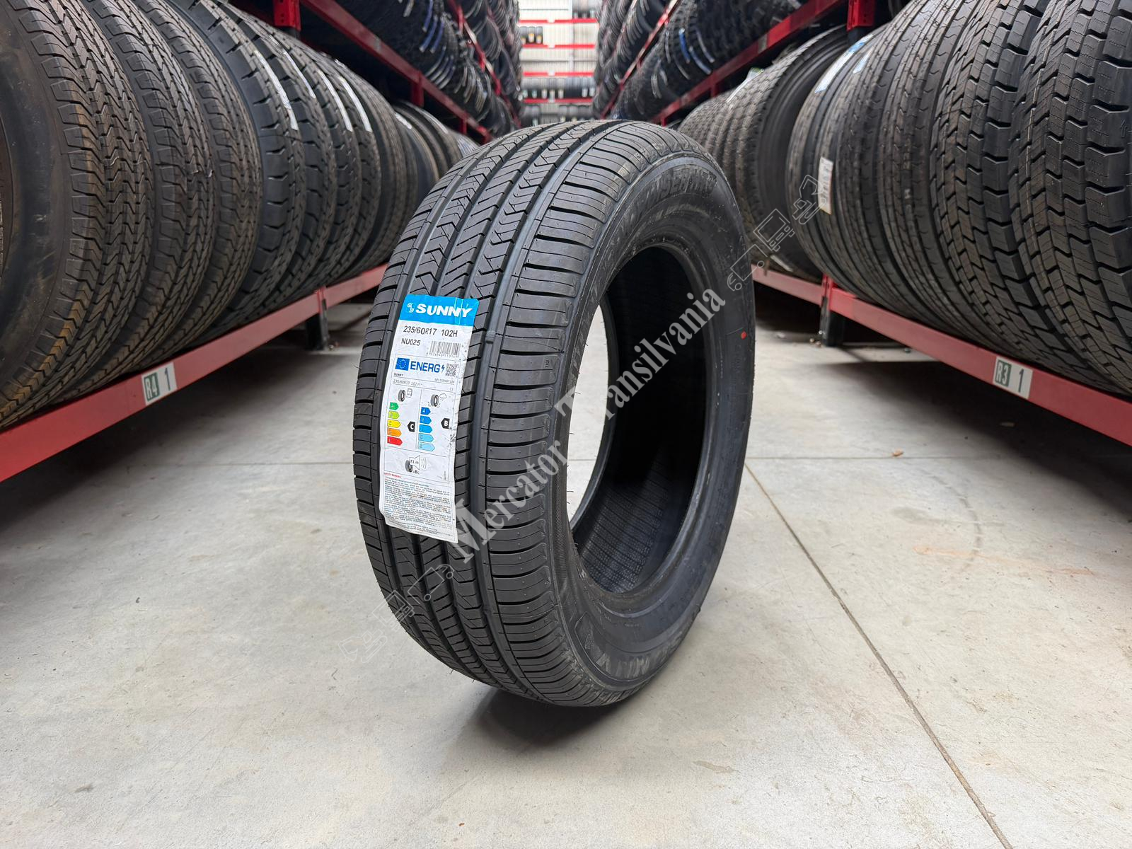 (NOUA) Sunny Wander Cruiser NU025 235/60R17-