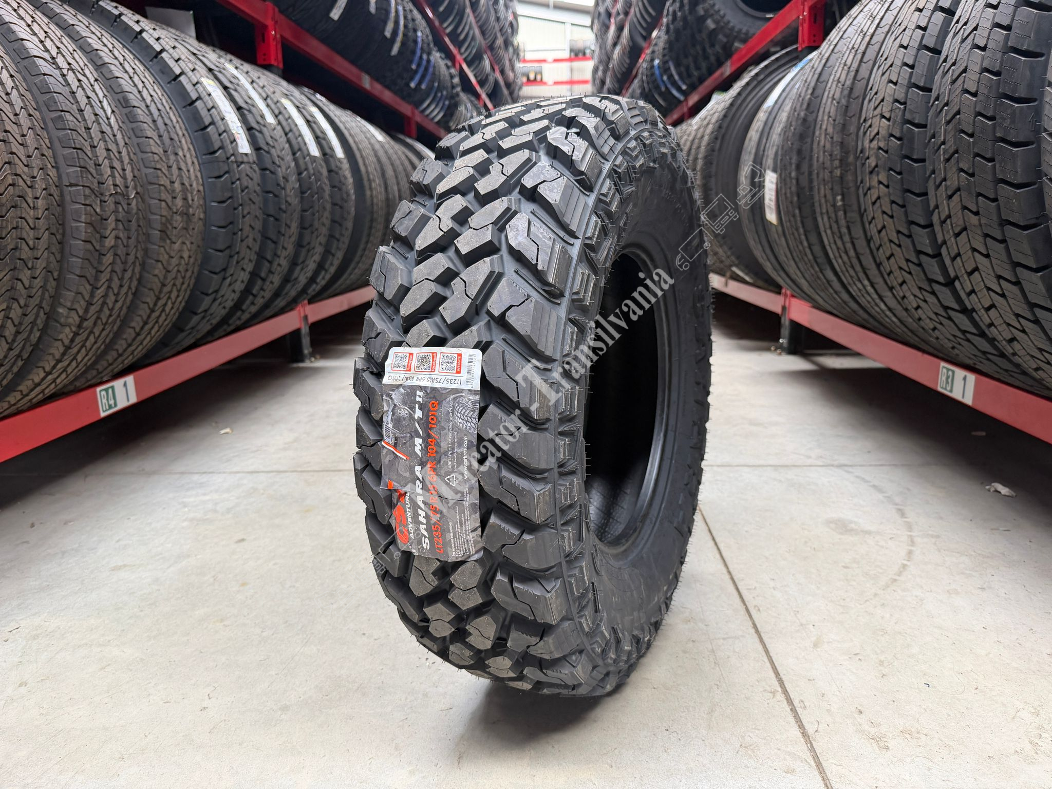 (NOUA) CST Sahara II 235/75R15-