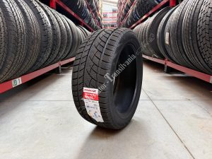 (NOUA) RoadX RX-Frost-WU01 245/45R18-