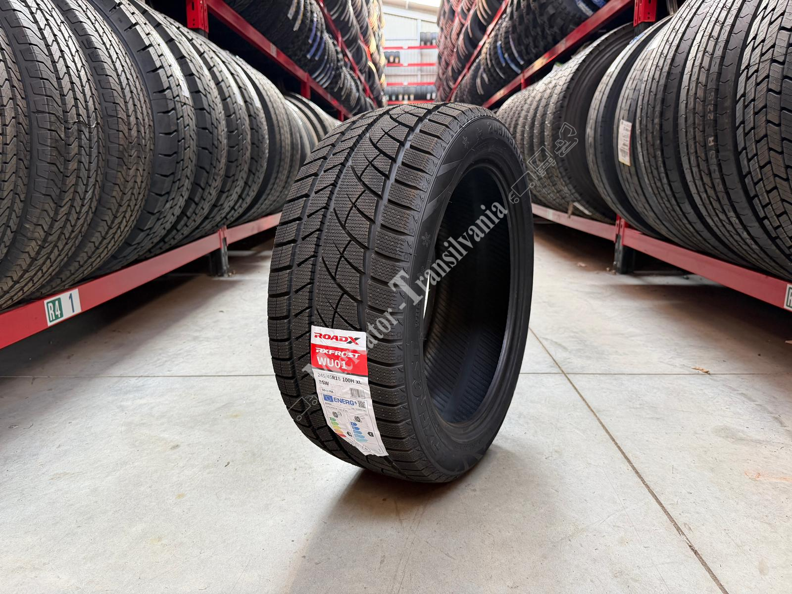 (NOUA) RoadX RX-Frost-WU01 245/45R18-