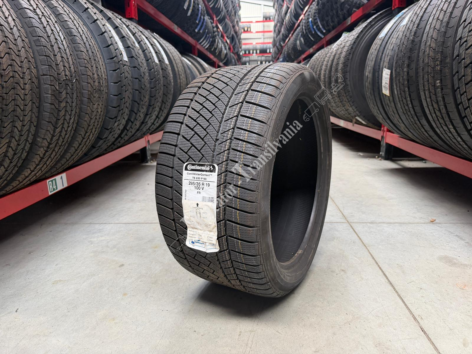 (NOUA) Continental ContiWinterContact TS 830P 295/35R19-