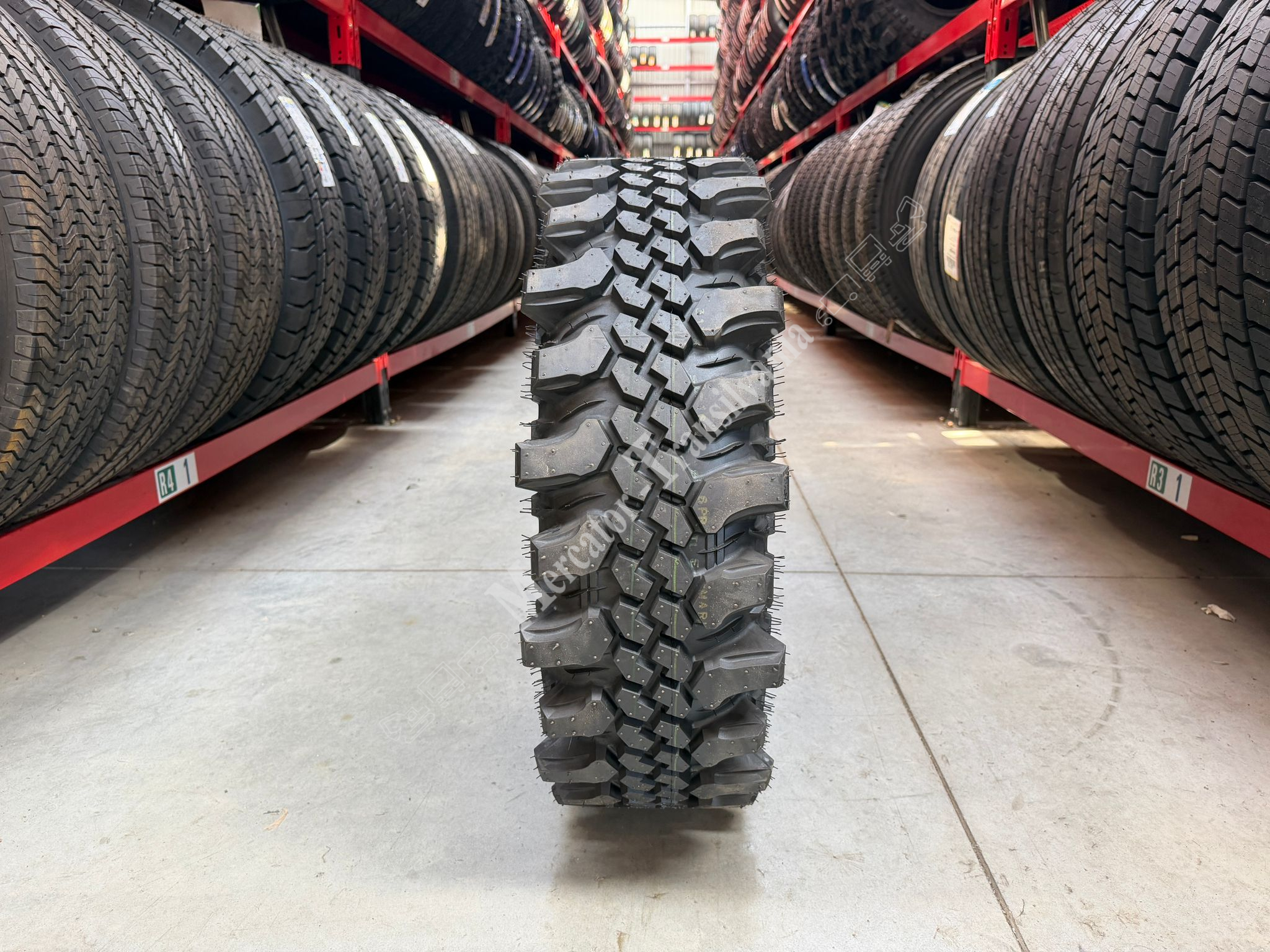(NOUA) CST CL18 ( by Maxxis) 31X10.50R16- - imagine 2
