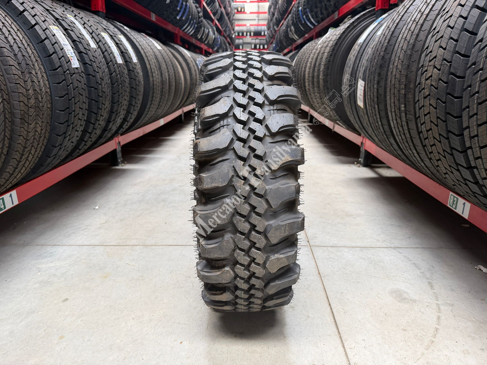 (NOUA) CST CL18 ( by Maxxis) 33X11.50R15- - imagine 2