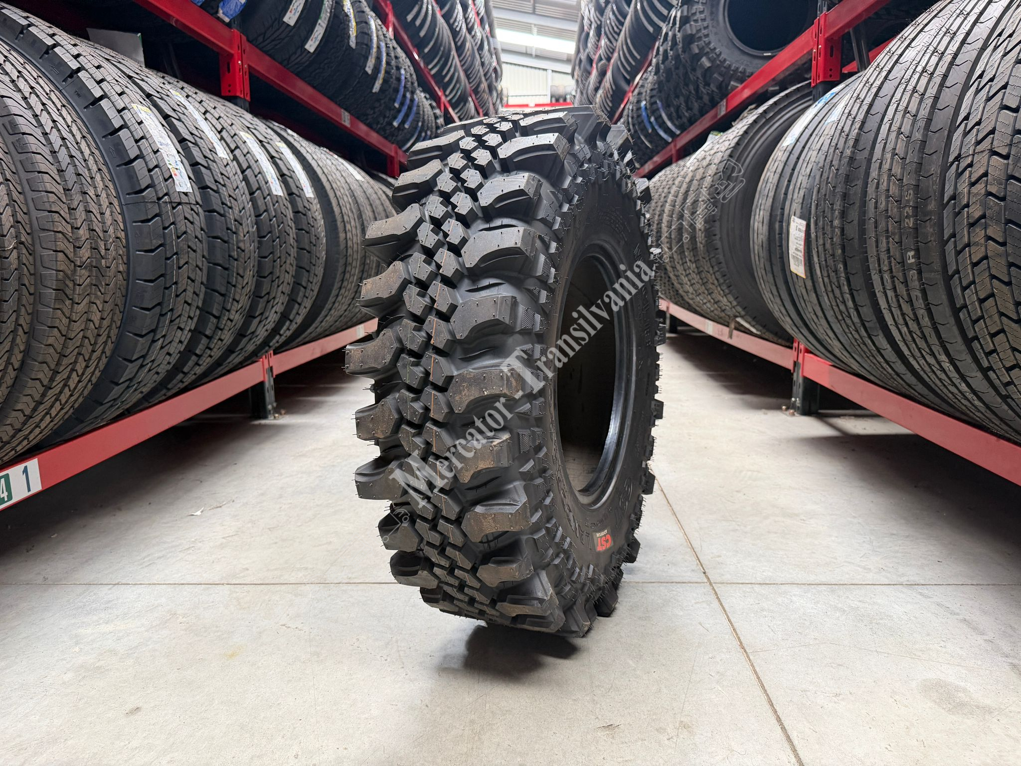 (NOUA) CST CL18 ( by Maxxis) 35X10.50R16-