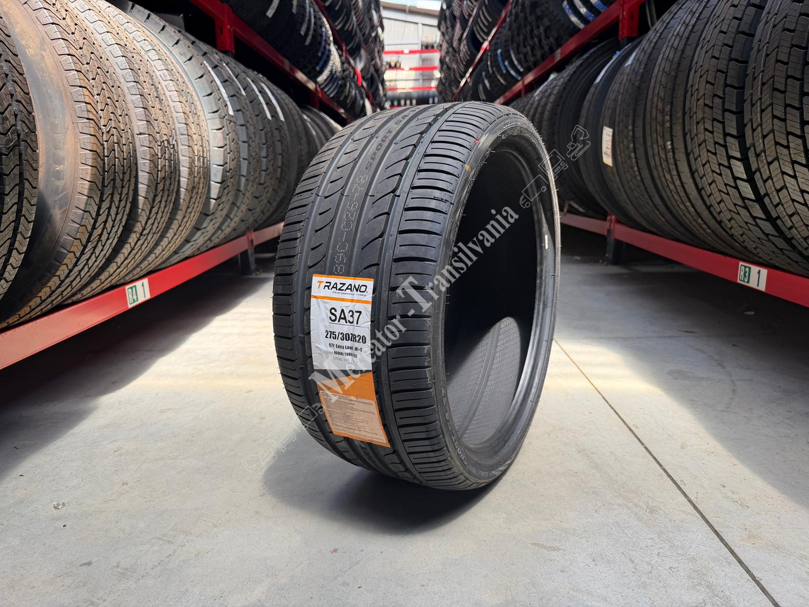 (NOUA) Trazano SA37 275/30R20-