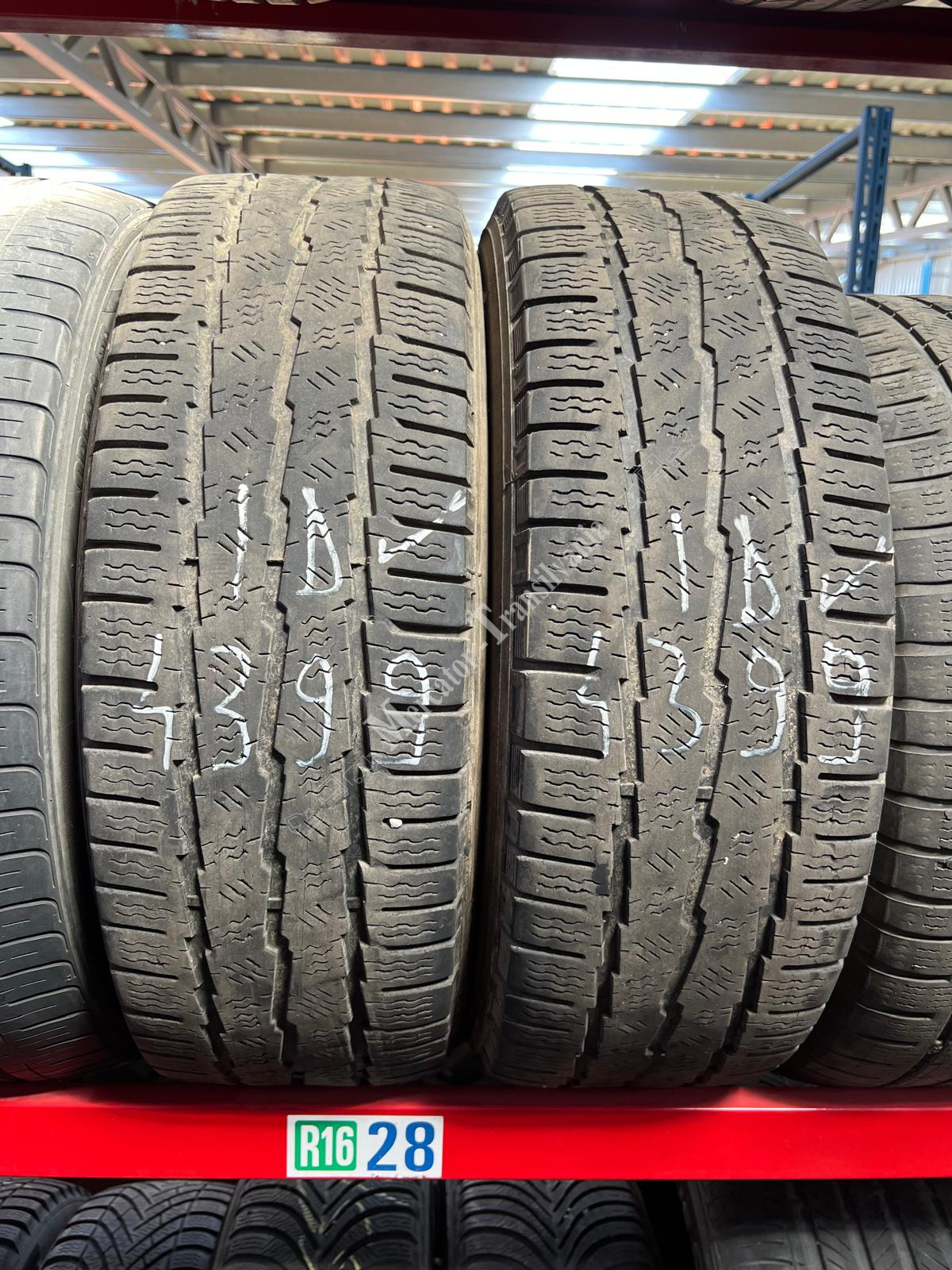 (Second hand) Winter Radial W760 215/65R16-